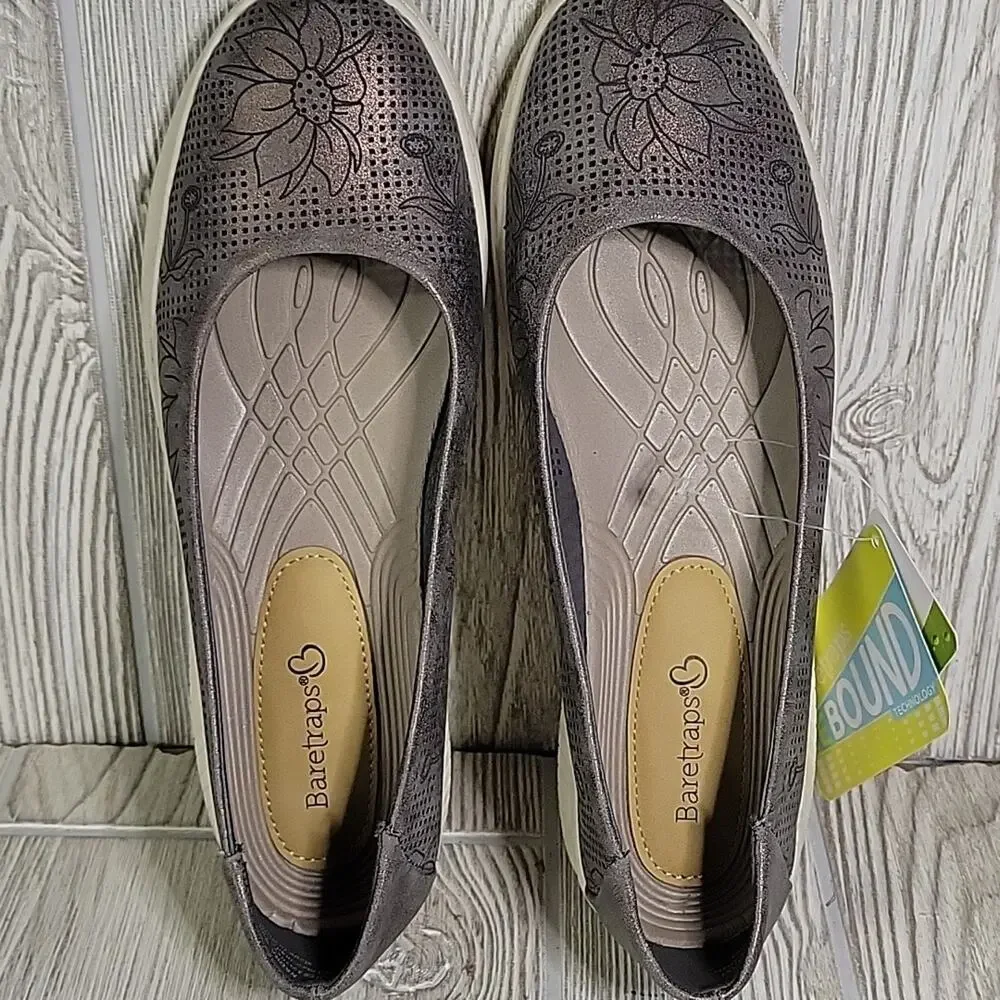 Baretraps Nadra Floral Pewter Slip On Flats Womens Size 6 Wide NEW